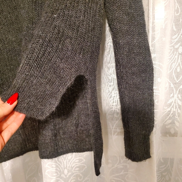 Jessica Simpson Knit Turtle Neck Sweater - Picture 3 of 3